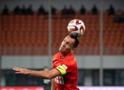 开云体育中国-关于华人球员突破射门得手，切尔西士气大振的信息