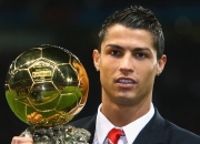 开云体育下载-东方铁骑力克巴黎，萨拉赫一锤定音诠释关键先生真谛