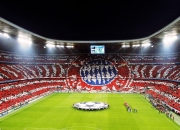 开云体育中国官网-赛道烽烟，红牛鏖战梅奔，汉密尔顿点燃赛场