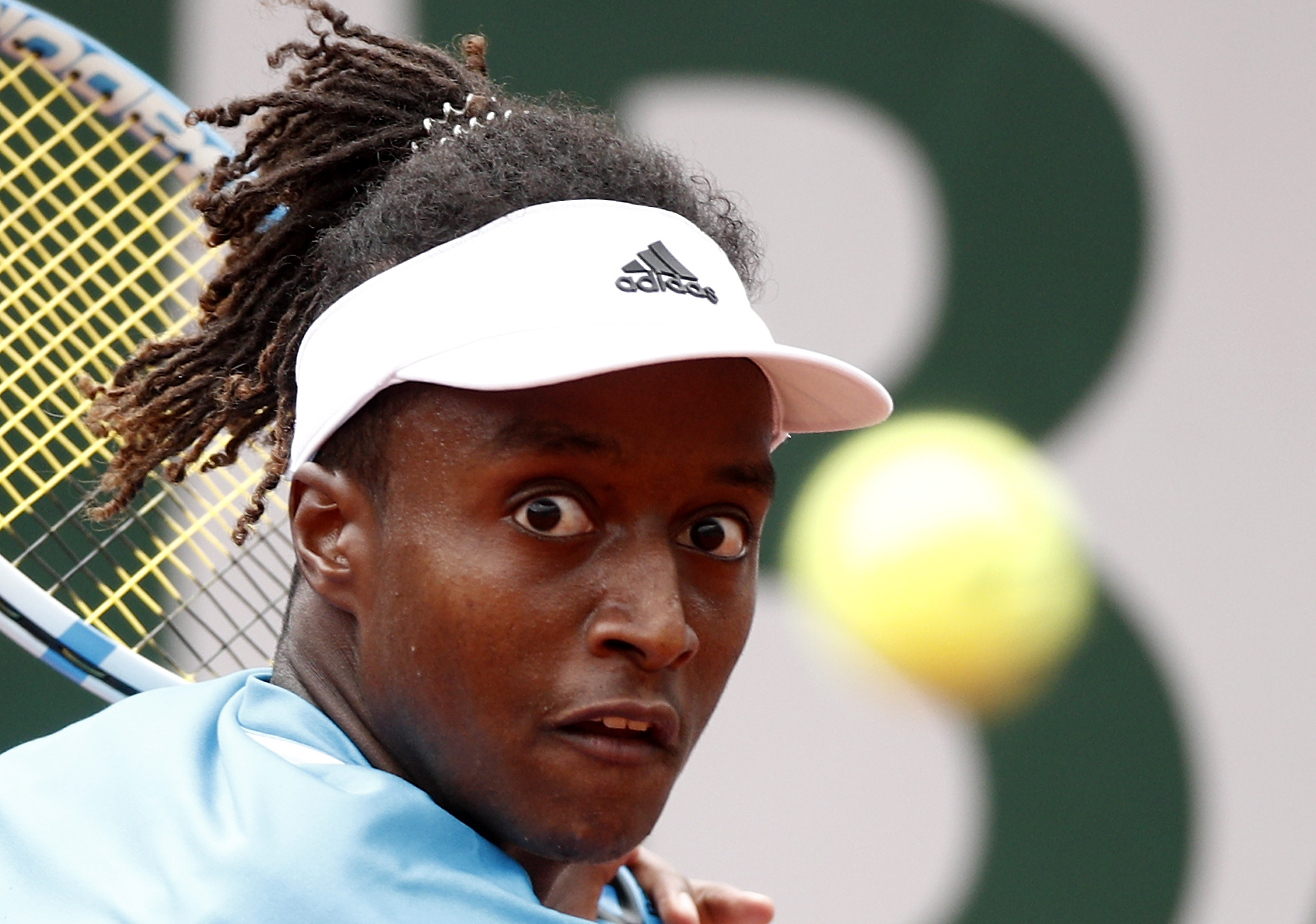 德国网球队完胜日本网球队，穆雷完成帽子戏法的简单介绍