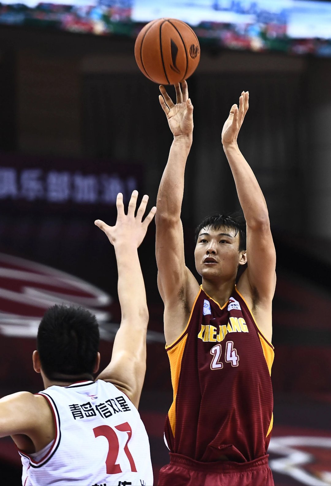 黑龙江队在最新一轮比赛中展现出了出色的进攻策略的简单介绍