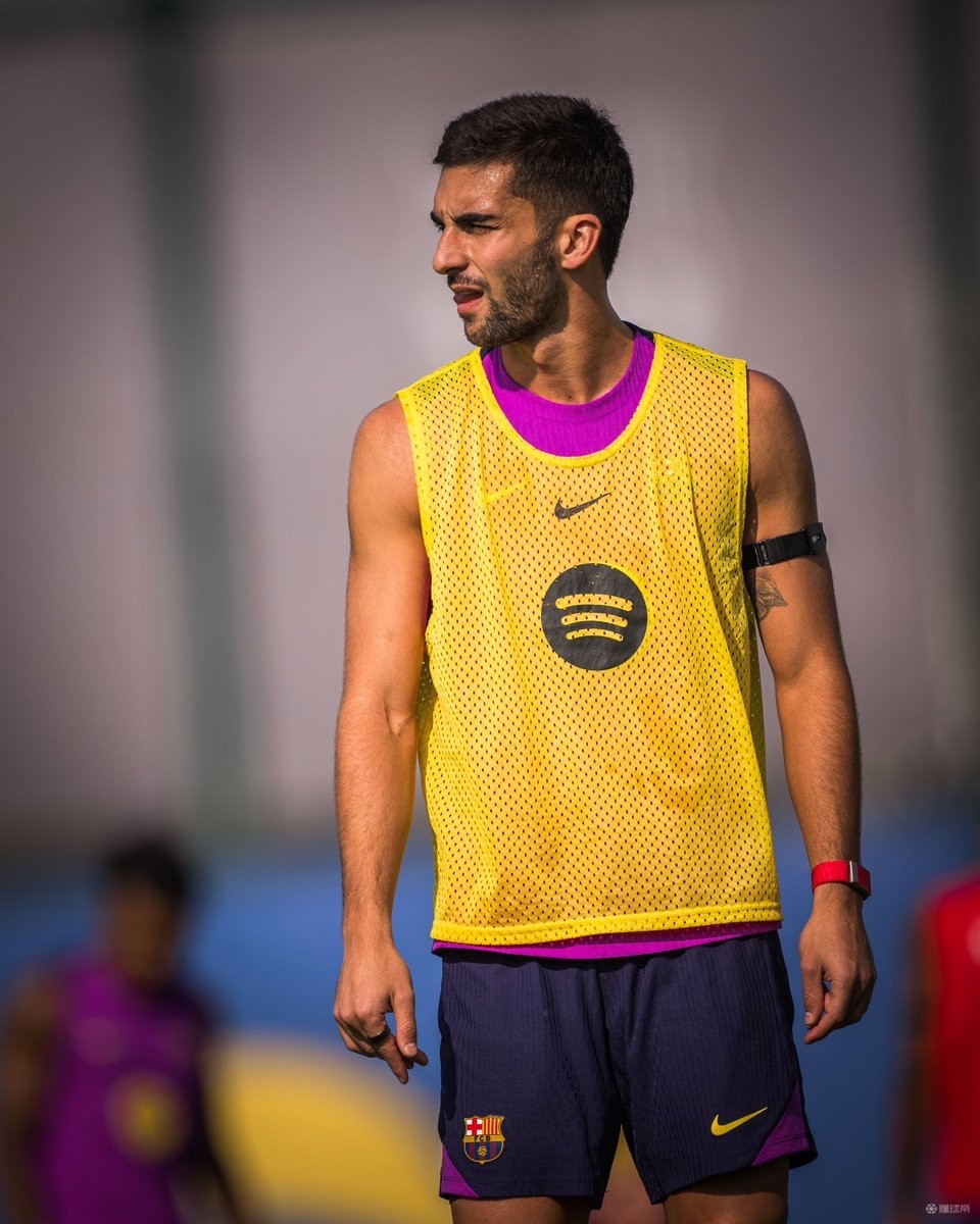 关于波兰绝杀巴萨,费兰·托雷斯打破历史纪录的信息 关于波兰绝杀巴萨,费兰·托雷斯打破历史纪录的信息