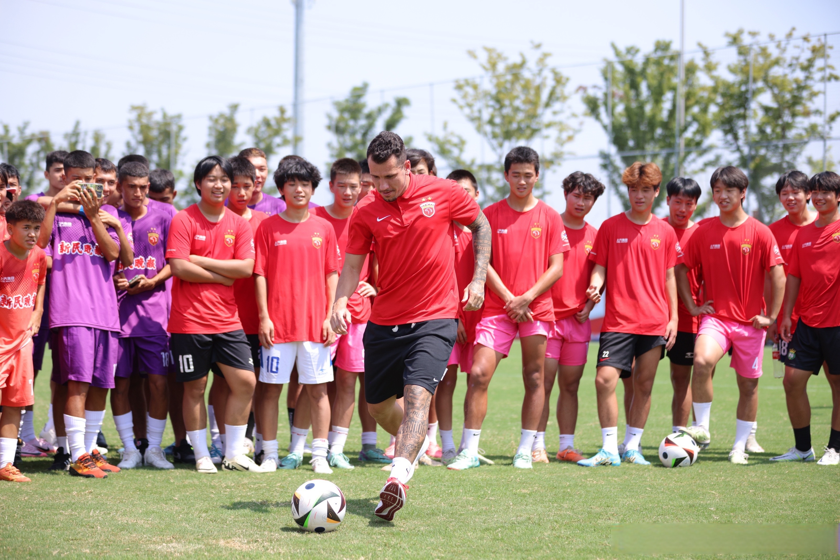 球员们正在为国际赛事做准备