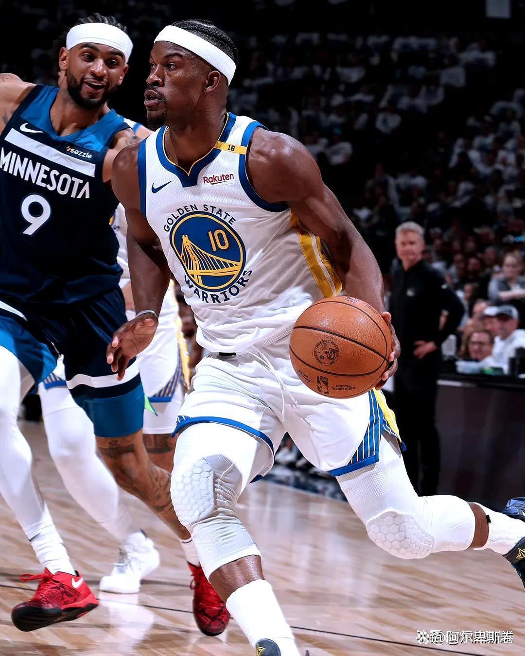 勇士陷入连败泥潭,主帅宣布调整战术 勇士陷入连败泥潭,主帅宣布调整战术