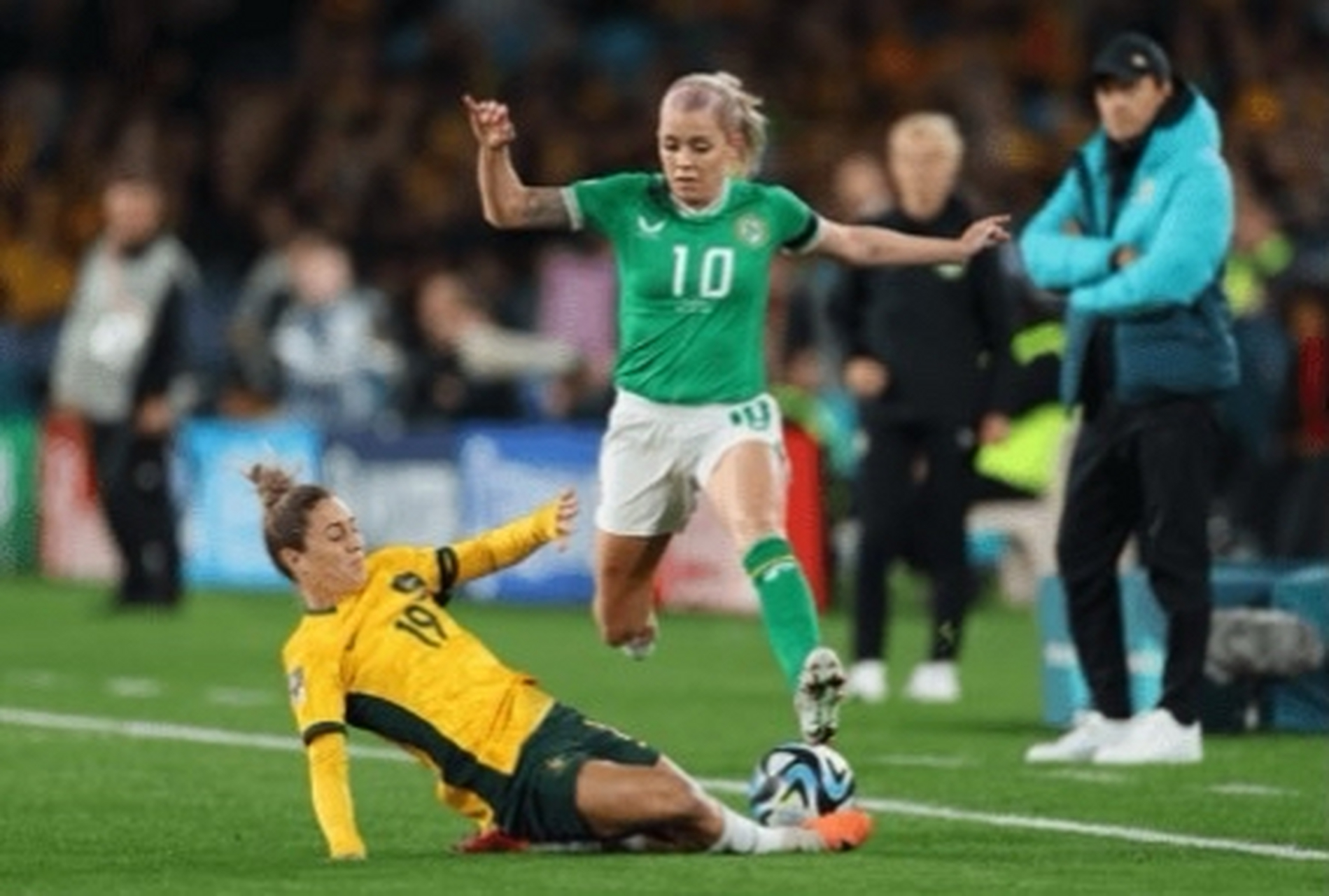 包含澳大利亚女足在友谊赛中遭遇失利的词条 包含澳大利亚女足在友谊赛中遭遇失利的词条