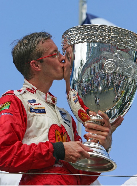 红牛车队横扫梅赛德斯,皮亚斯特里点燃赛场的简单介绍 红牛车队横扫梅赛德斯,皮亚斯特里点燃赛场的简单介绍