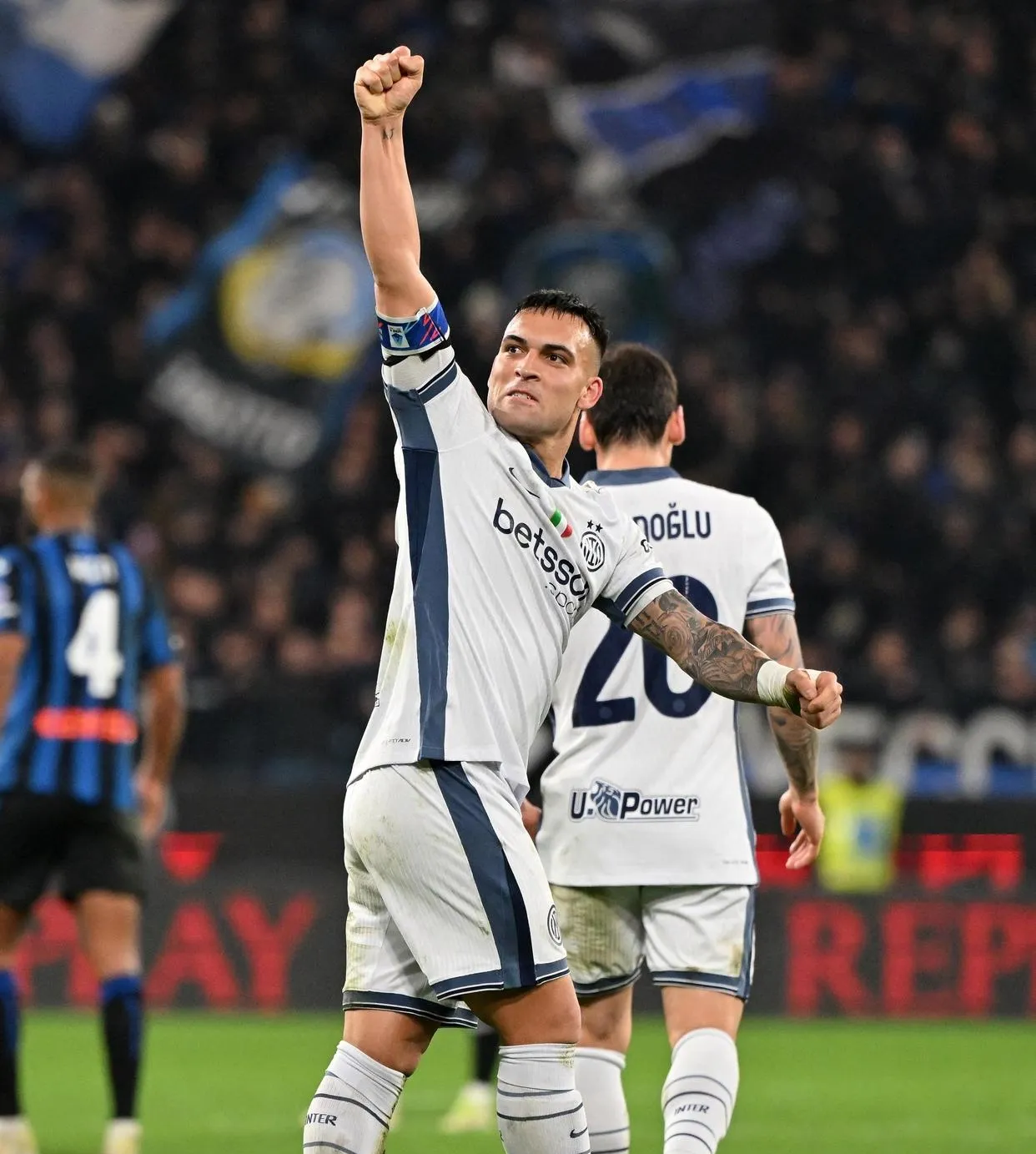 包含那不勒斯逆转巴萨,托雷斯制霸全场的词条 包含那不勒斯逆转巴萨,托雷斯制霸全场的词条