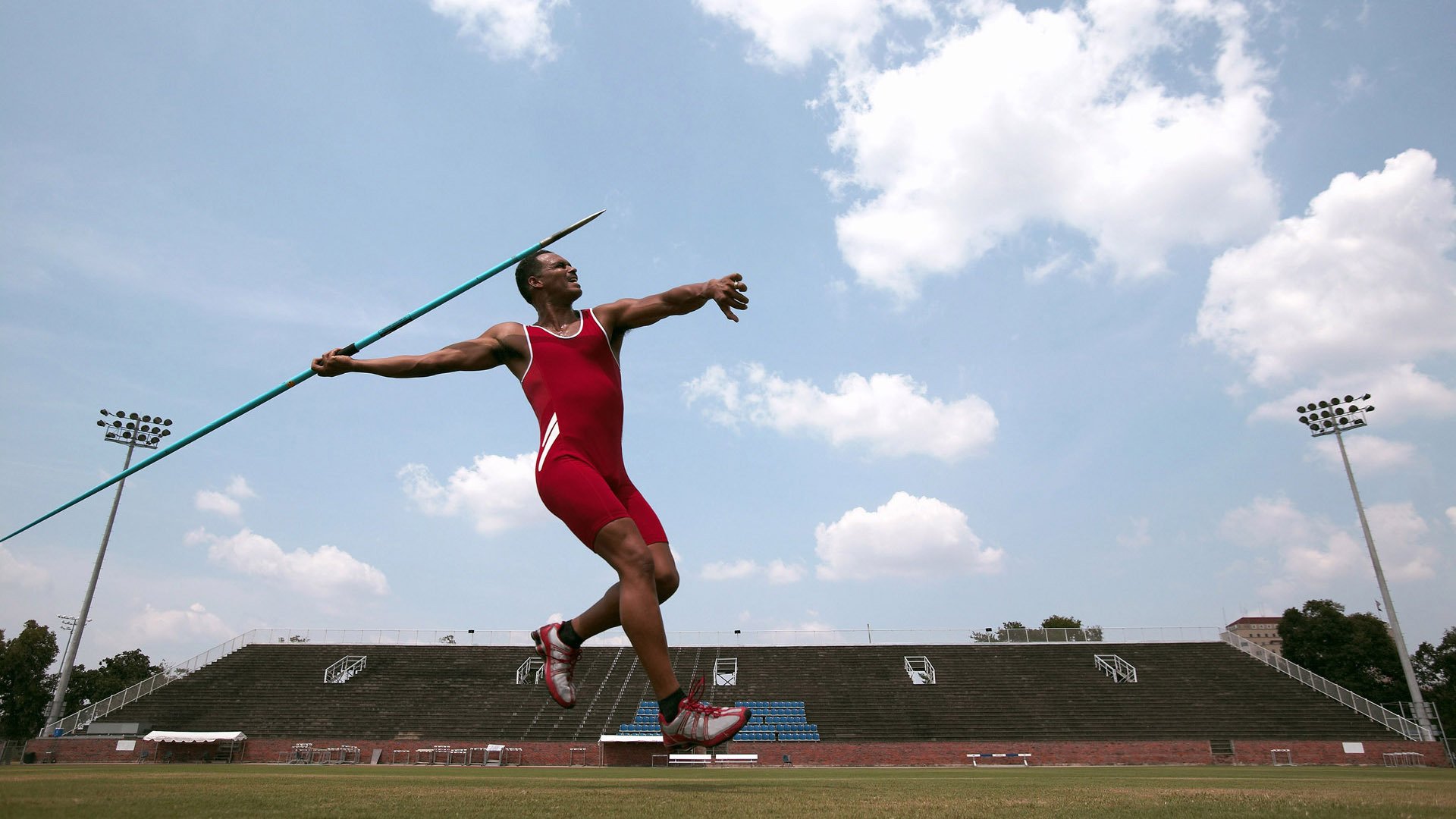 雷霆斩落篮网，乔治成为关键先生
