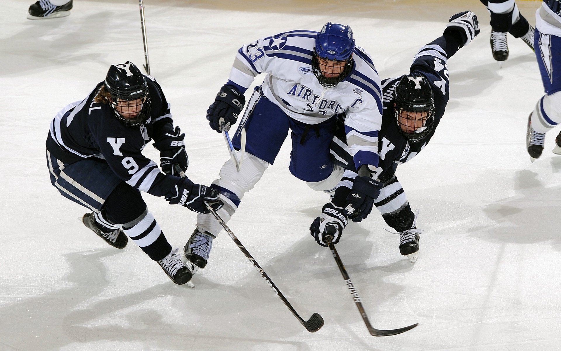 突尼斯对阵那不勒斯，赖斯数据全面爆炸，中场新王的崛起之战